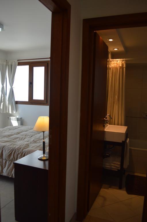 Apartamentos Cardinal Bariloche Phòng bức ảnh